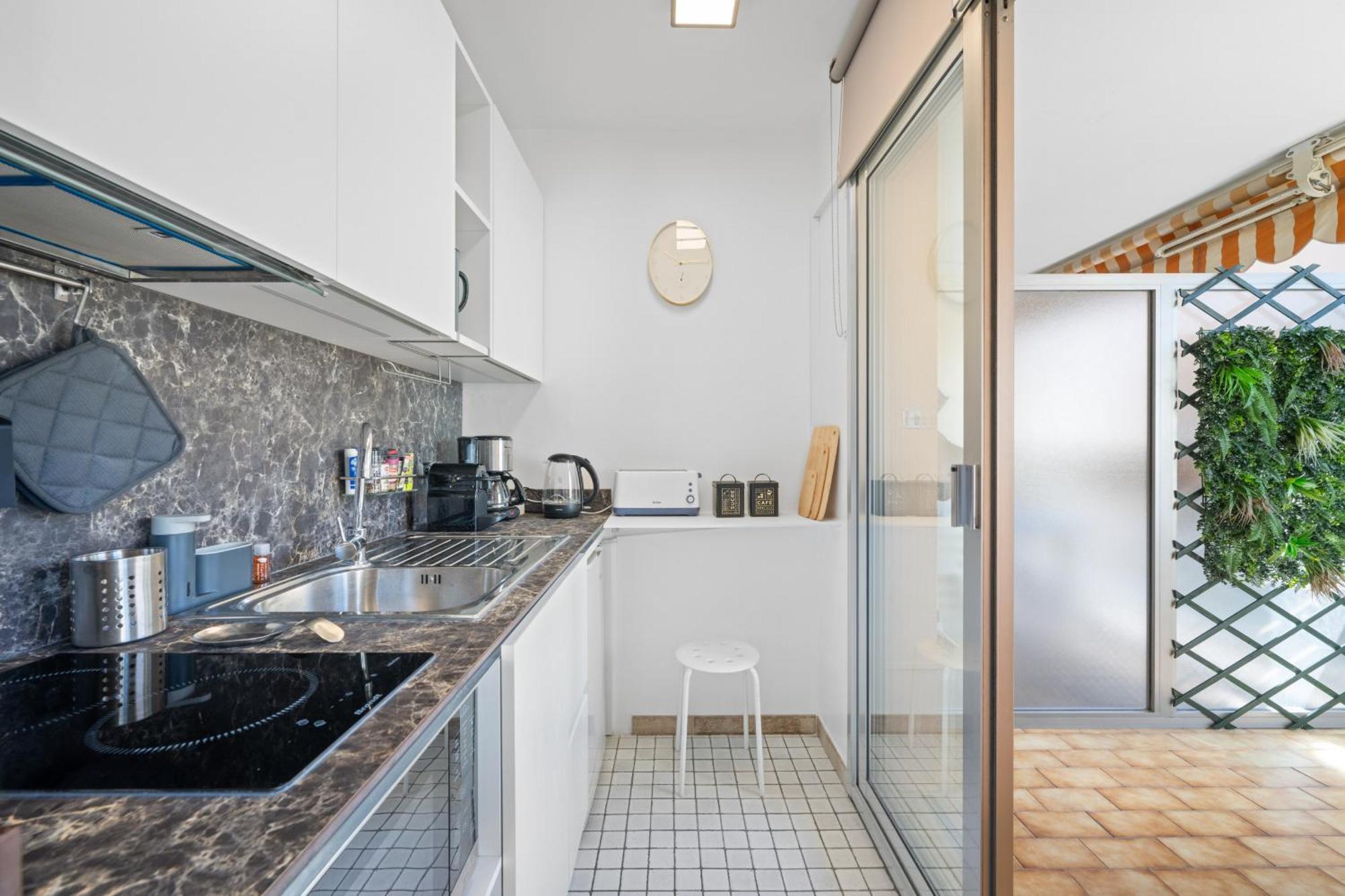 "Charmant Studio" Plein Centre, Calme, Terrasse Menton Exterior photo