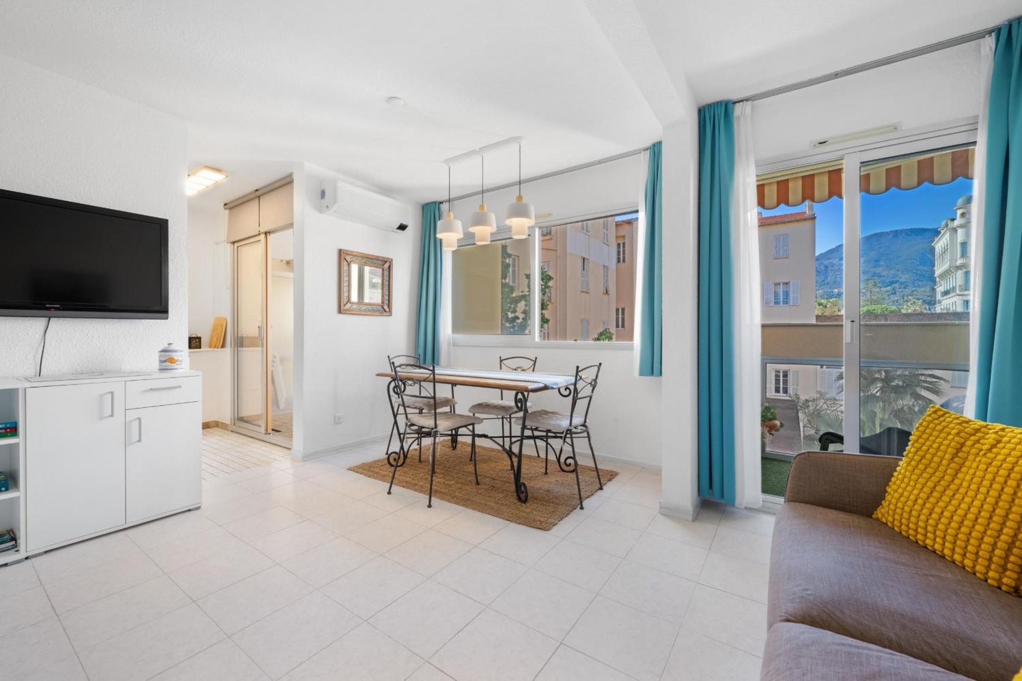 "Charmant Studio" Plein Centre, Calme, Terrasse Menton Exterior photo